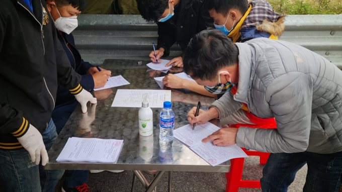 Tất cả người đến, quay trở lại sinh sống và làm việc tại Quảng Ninh phải khai báo y tế