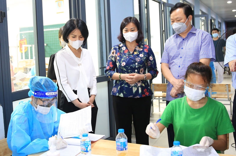 Phó Bí thư Thường trực Thành ủy Hà Nội: Nguyễn Thị Tuyến Tổ chức các dây truyền tiêm khoa học, hiệu quả, đảm bảo an toàn