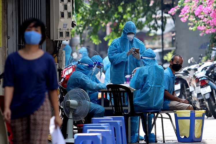 Người dân tin tưởng, ủng hộ biện pháp phòng chống dịch linh hoạt, quyết liệt của thành phố