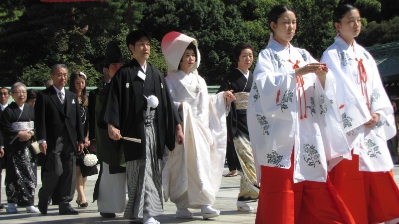 Nhật Bản: Cứ 6 cuộc hôn nhân có một nhờ mai mối trực tuyến