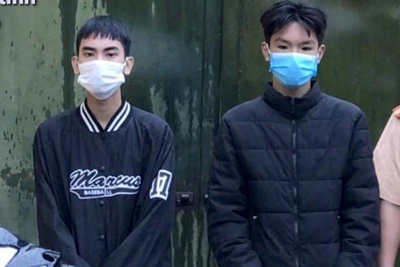 Phú Thọ: Xử phạt hai “quái xế tuổi teen” bốc đầu xe máy khoe mạng xã hội