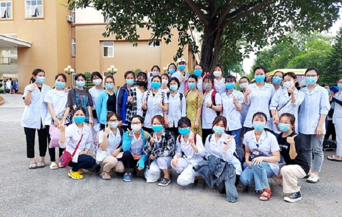 TP HCM: Hàng trăm sinh viên Đại học chống dịch xuyên Tết