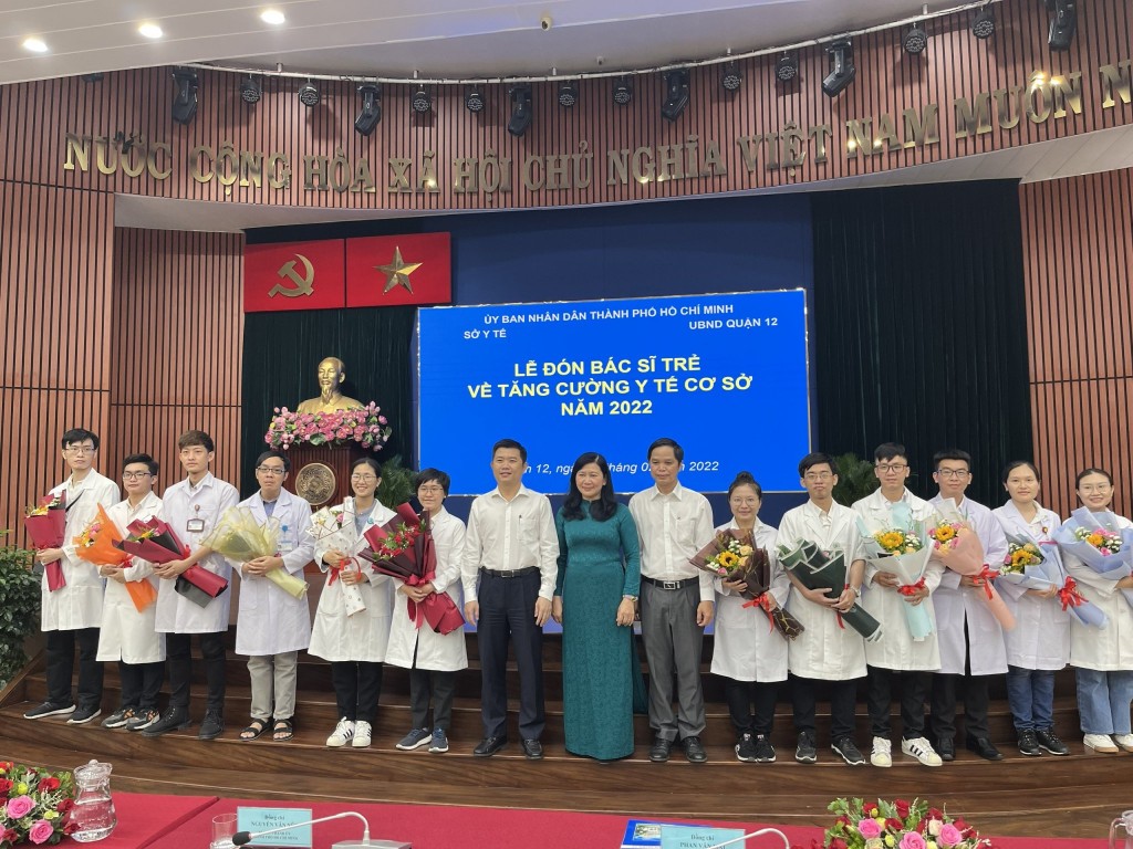 TP Hồ Chí Minh: Đưa bác sĩ trẻ về cơ sở để giảm tải tuyến đầu