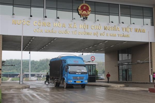 Trung Quốc tạm ngừng nhập khẩu hàng hóa qua cửa khẩu Kim Thành (Lào Cai)