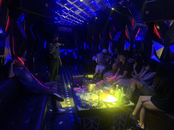 Vĩnh Phúc: Bắt giữ 26 đối tượng sử dụng ma tuý trong 2 quán karaoke