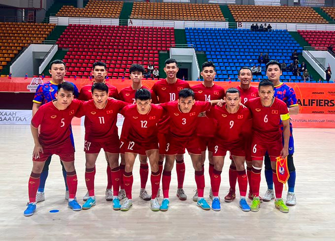 Thắng đậm Hàn Quốc, futsal Việt Nam toàn thắng vòng loại châu Á