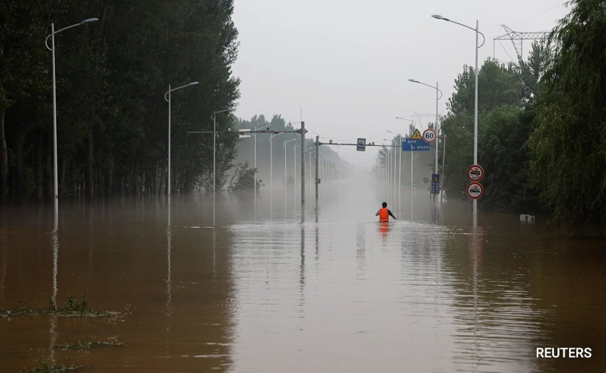 Trung Quốc cảnh báo bão Koinu đổ bộ có thể gây mưa lớn và sóng cao 9m