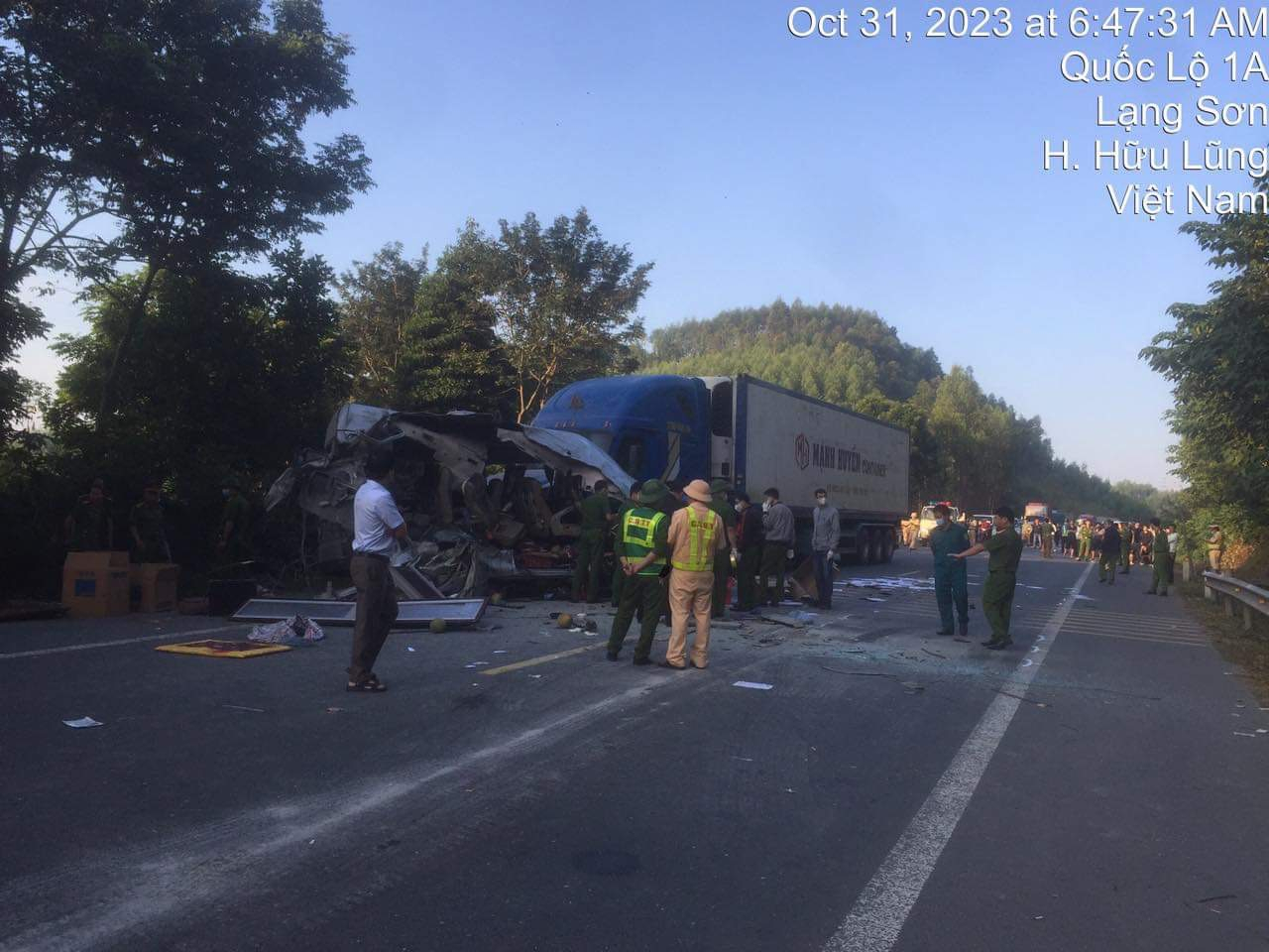 Tạm giữ khẩn cấp tài xế xe 16 chỗ trong vụ tai nạn liên hoàn làm 5 người thiệt mạng tại Lạng Sơn