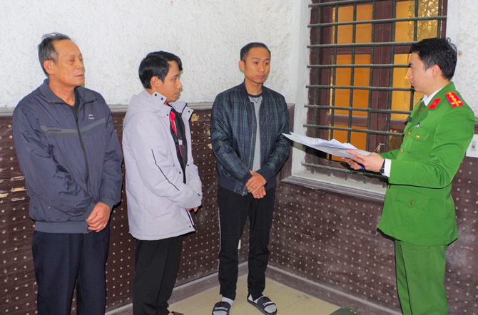 Bán 600 giấy khám sức khỏe giả, 3 đối tượng ở Hà Nam bị bắt