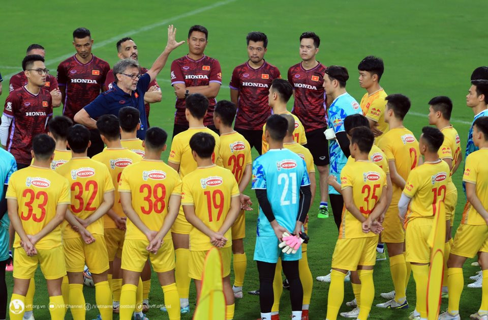 Nguyễn Filip, Văn Lâm cạnh tranh suất bắt chính tại Asian Cup 2023