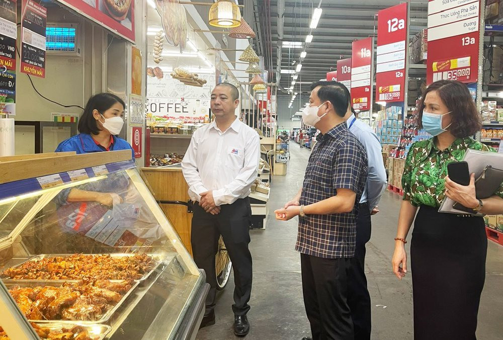 Hà Nội: Tăng cường giám sát chất lượng thực phẩm lưu thông trên thị trường