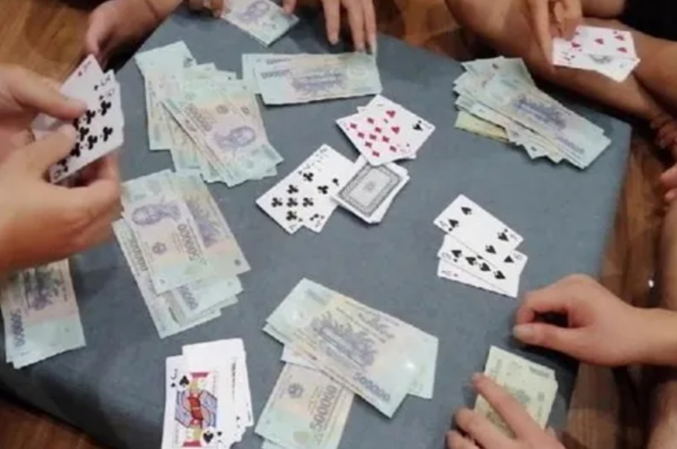 Gia Lai: Một cán bộ kiểm lâm huyện Krông Pa tham gia đánh bạc bị khởi tố