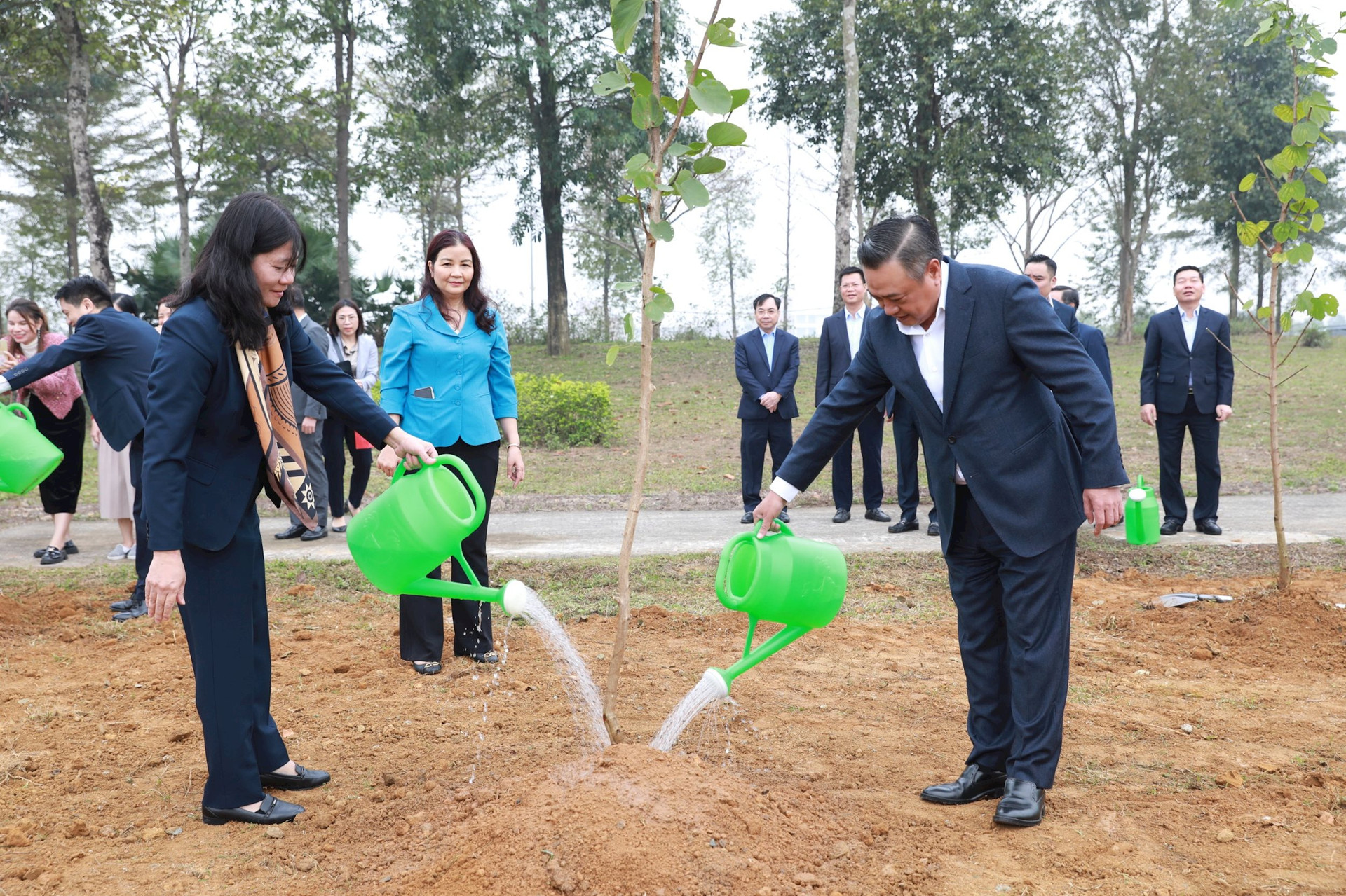 Chủ tịch UBND thành phố Hà Nội thăm Khu công nghệ cao Hòa Lạc