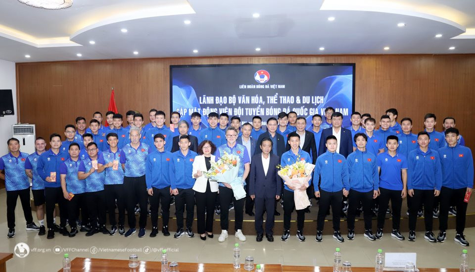 Đội tuyển Việt Nam phấn đấu giành tối thiểu 4 điểm ở 2 trận gặp Indonesia
