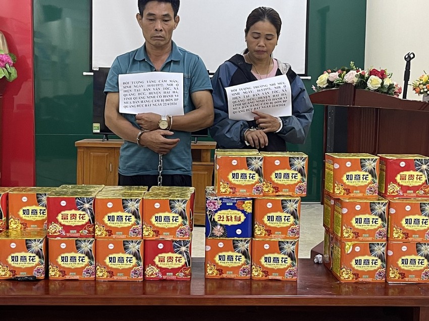 Quảng Ninh: Bắt giữ cặp vợ chồng buôn bán pháo nổ số lượng lớn