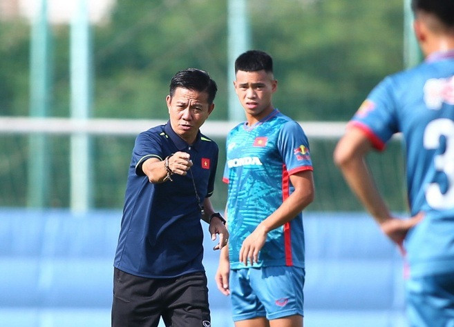 HLV Hoàng Anh Tuấn gọi nhiều học trò ông Troussier lên U23 Việt Nam