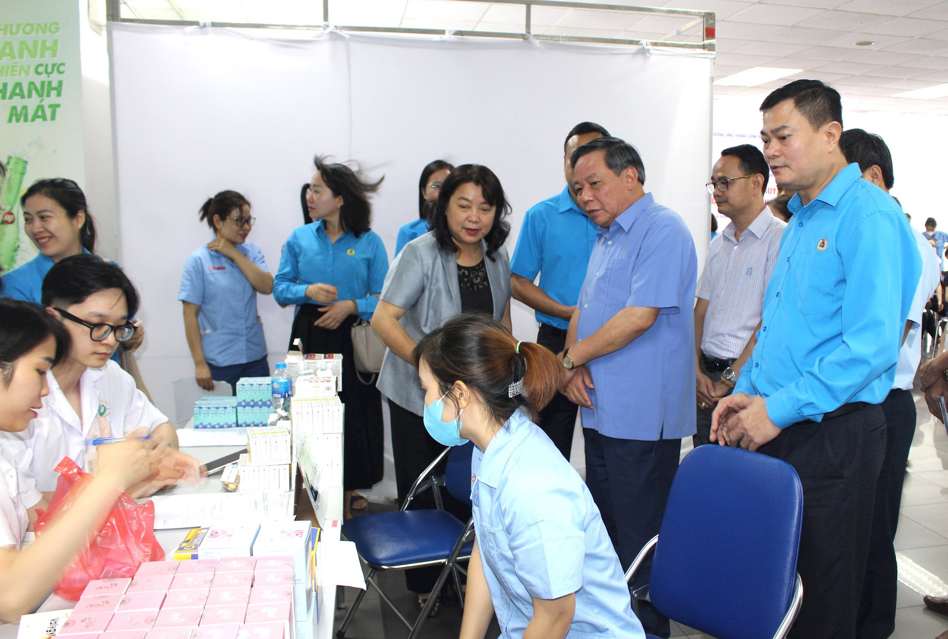 Tư vấn, khám sức khỏe miễn phí cho 600 công nhân, lao động tại Hà Nội