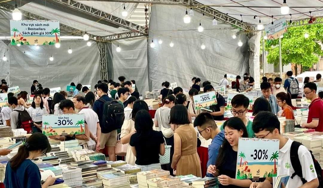 Tại sao nhiều người Việt mất thói quen đọc sách?