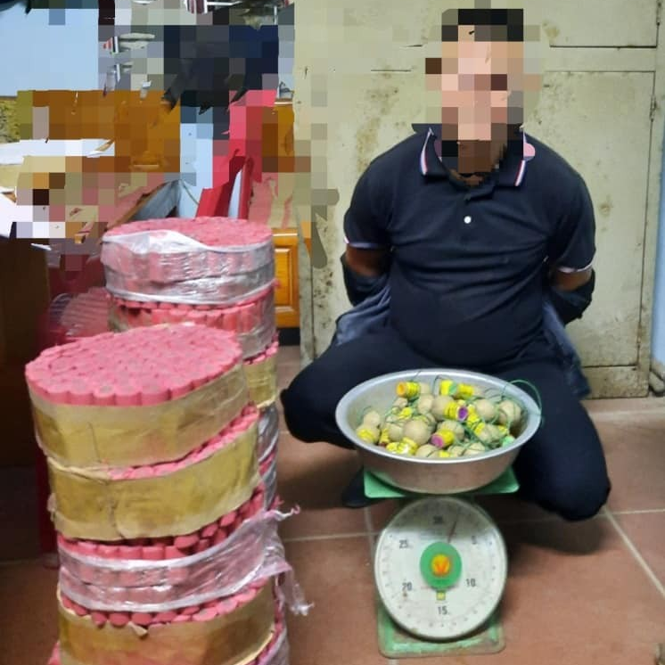 Bắc Giang: Bắt đối tượng tàng trữ 29kg pháo nổ