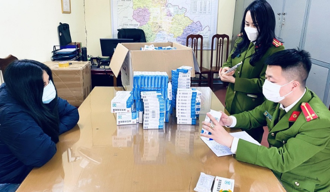 Lạng Sơn: Thu giữ 800 hộp thuốc chữa Covid-19 không rõ nguồn gốc xuất xứ