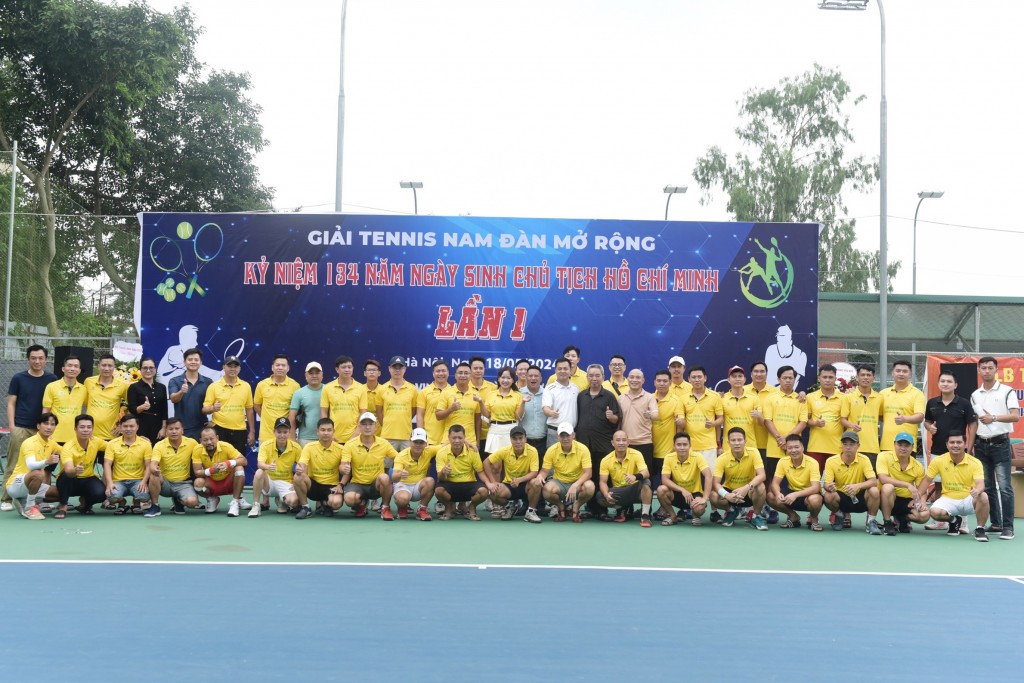 Chào mừng Kỷ niệm 134 năm Ngày sinh Chủ tịch Hồ Chí Minh: Giải Tennis Nam Đàn mở rộng diễn ra thành công tốt đẹp