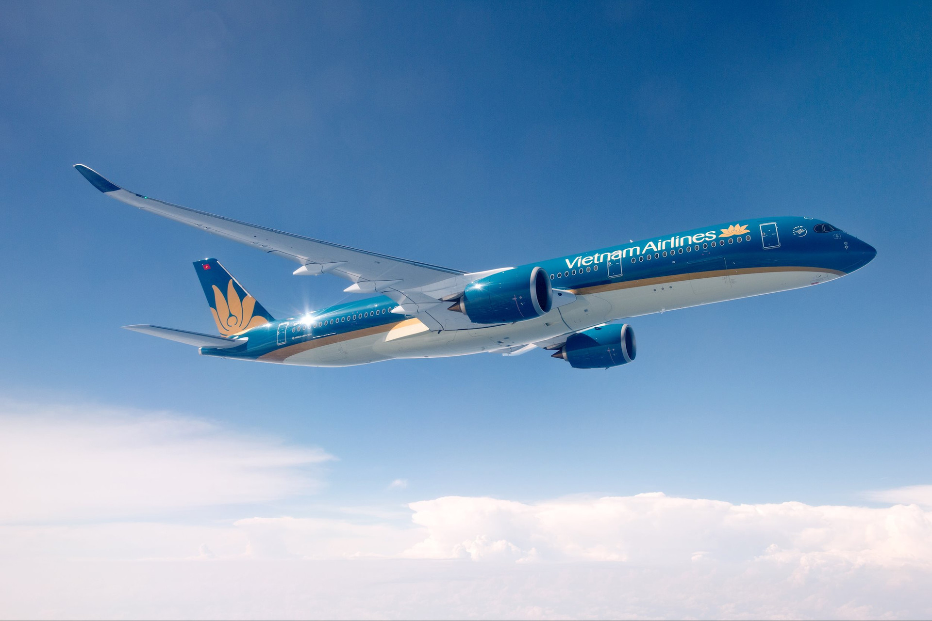 Vietnam Airlines lọt top 5 hãng bay đúng giờ nhất khu vực châu Á - Thái Bình Dương