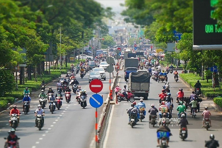 'Muốn làm giàu trước tiên hãy làm đường'