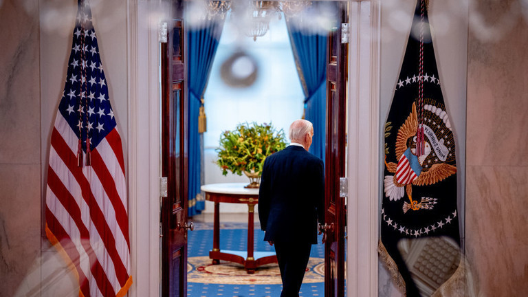 Tổng thống Biden cân nhắc rút lui khỏi cuộc tranh cử