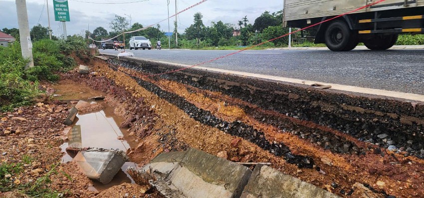 Thái Nguyên: Tuyến đường trăm tỷ mới đưa vào sử dụng đã xuống cấp nghiêm trọng