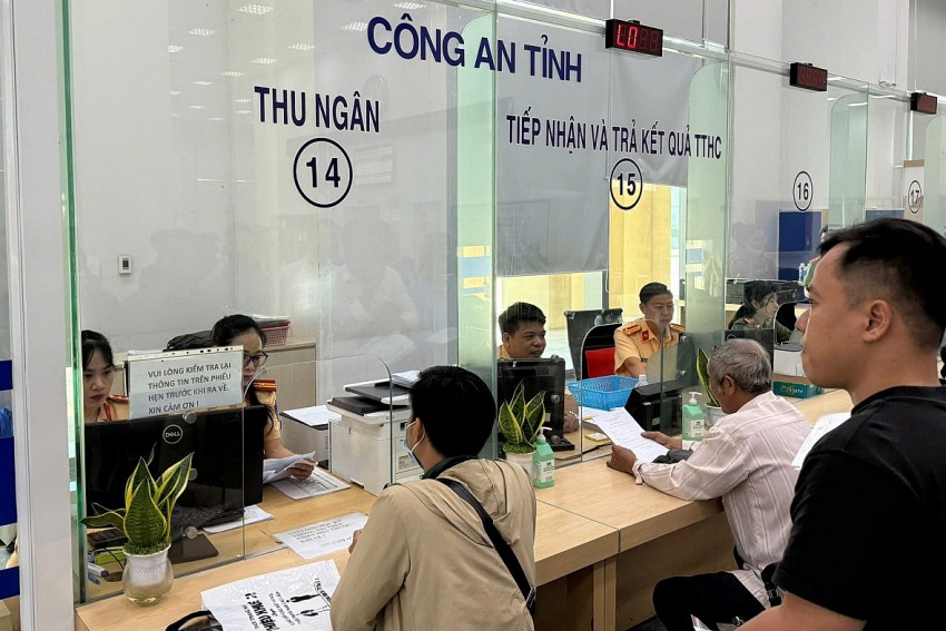 Sau 1/7, thủ tục đã nộp ở cấp huyện nhưng chưa xong sẽ giải quyết sao?