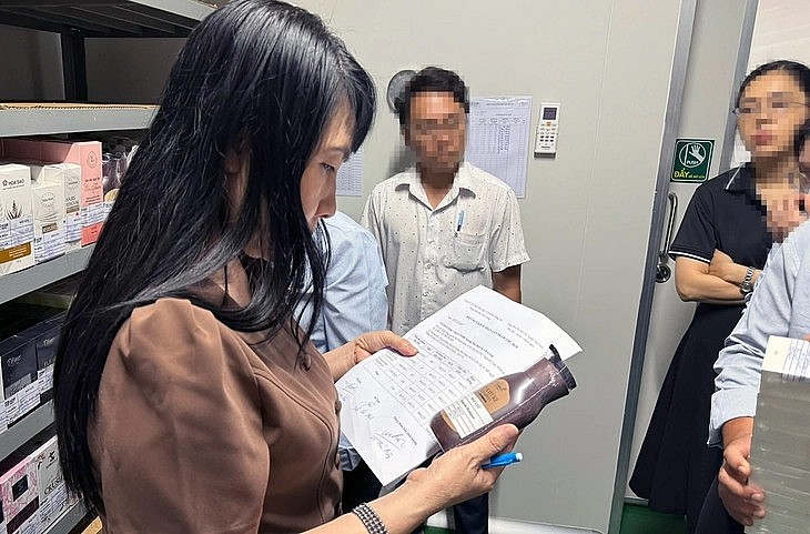 Chuyển Cơ quan điều tra, đề nghị khởi tố vụ án liên quan mỹ phẩm Hanayuki Sunscreen Body do Đoàn Di Băng quảng cáo