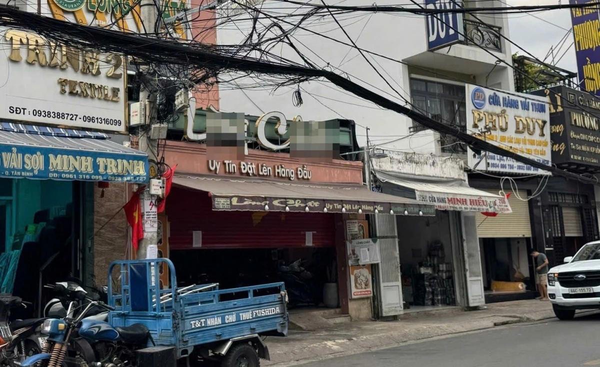 Cứ có kiểm tra là báo hết 'xe điếu', chủ quán Lòng Chát bị mời lên làm việc