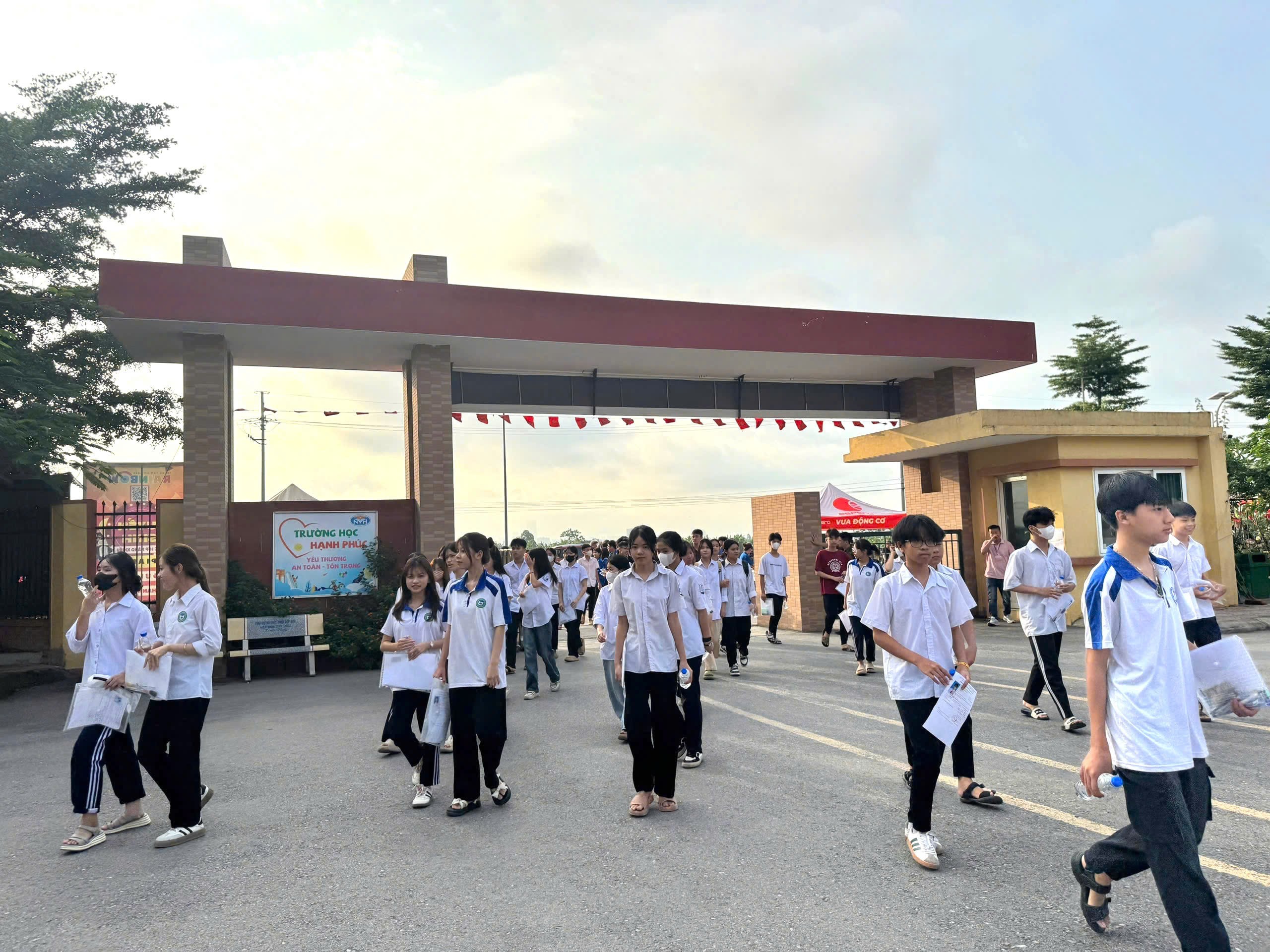 Hà Nội “nóng” nhất kỳ tuyển sinh lớp 10 với gần 103.000 thí sinh