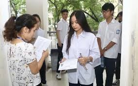 Thi tốt nghiệp THPT 2025: Đến muộn quá 15 phút sẽ không được dự thi