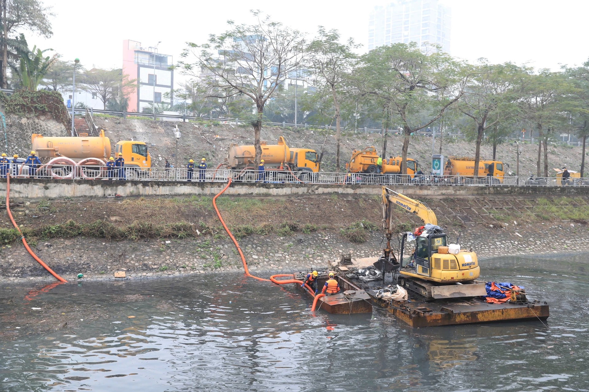 Nạo vét bùn sông Tô Lịch sẽ xong sớm hơn kế hoạch