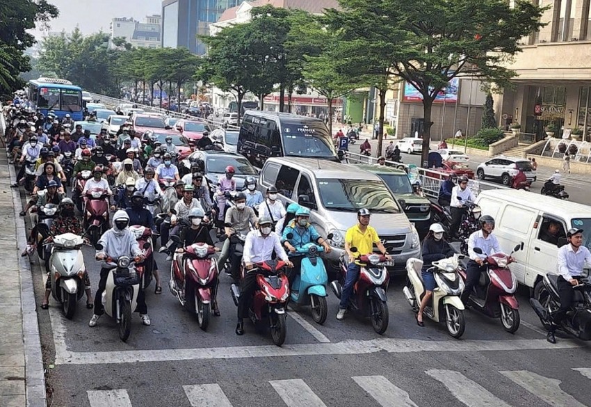 Hà Nội phủ nhận thông tin phường Cửa Nam là nơi thí điểm cấm xe máy chạy xăng