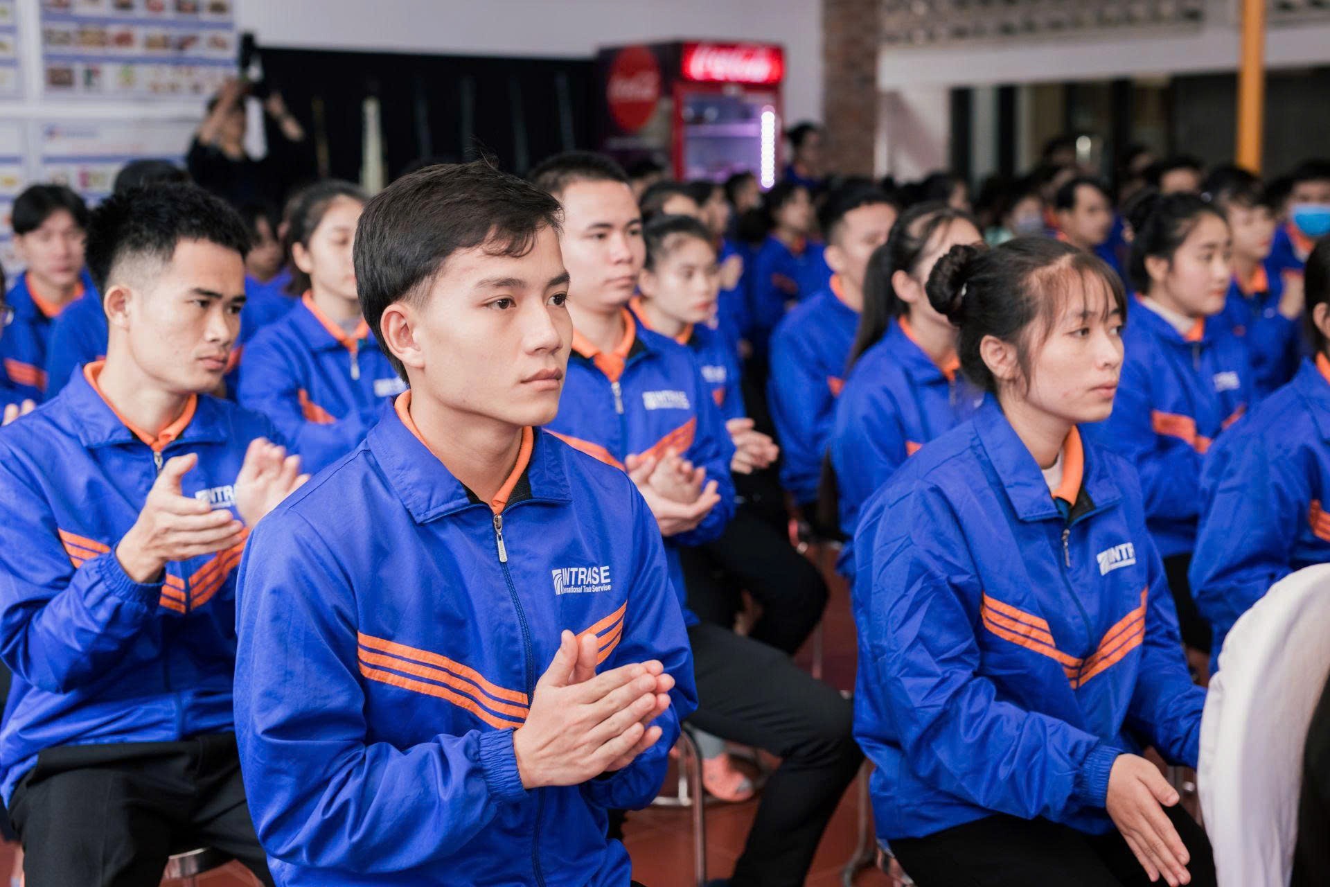 Tỷ lệ lao động Việt ra nước ngoài làm việc giữ vững đà tăng trưởng