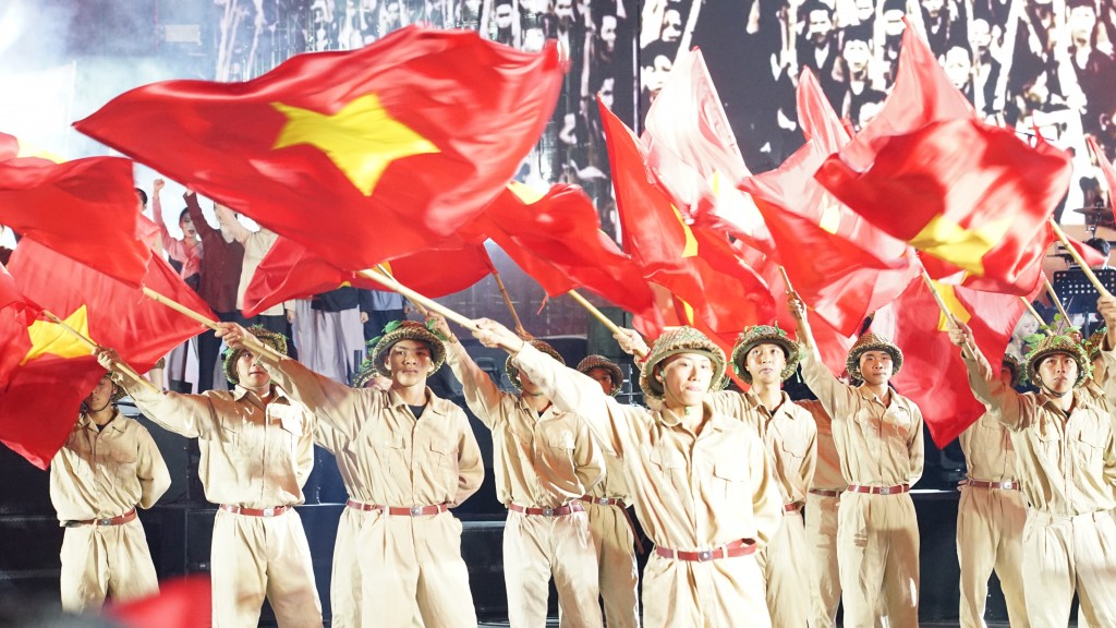 “Hà Nội - Từ mùa thu lịch sử năm 1945”: Khơi gợi niềm tự hào và tình yêu quê hương, đất nước