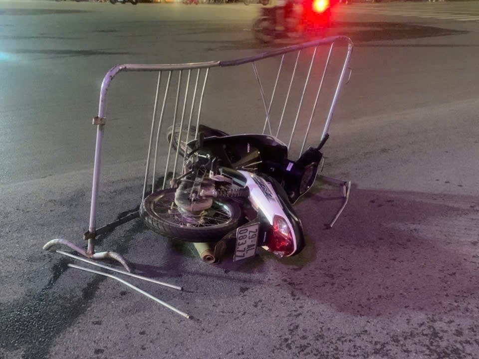 Khởi tố vụ án, tạm giữ hình sự hai đối tượng lao xe vào Cảnh sát bảo vệ A80