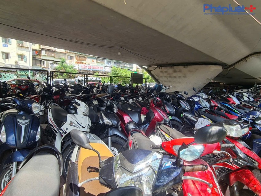 Rà soát, xử lý nghiêm các bãi xe không nằm trong quy hoạch