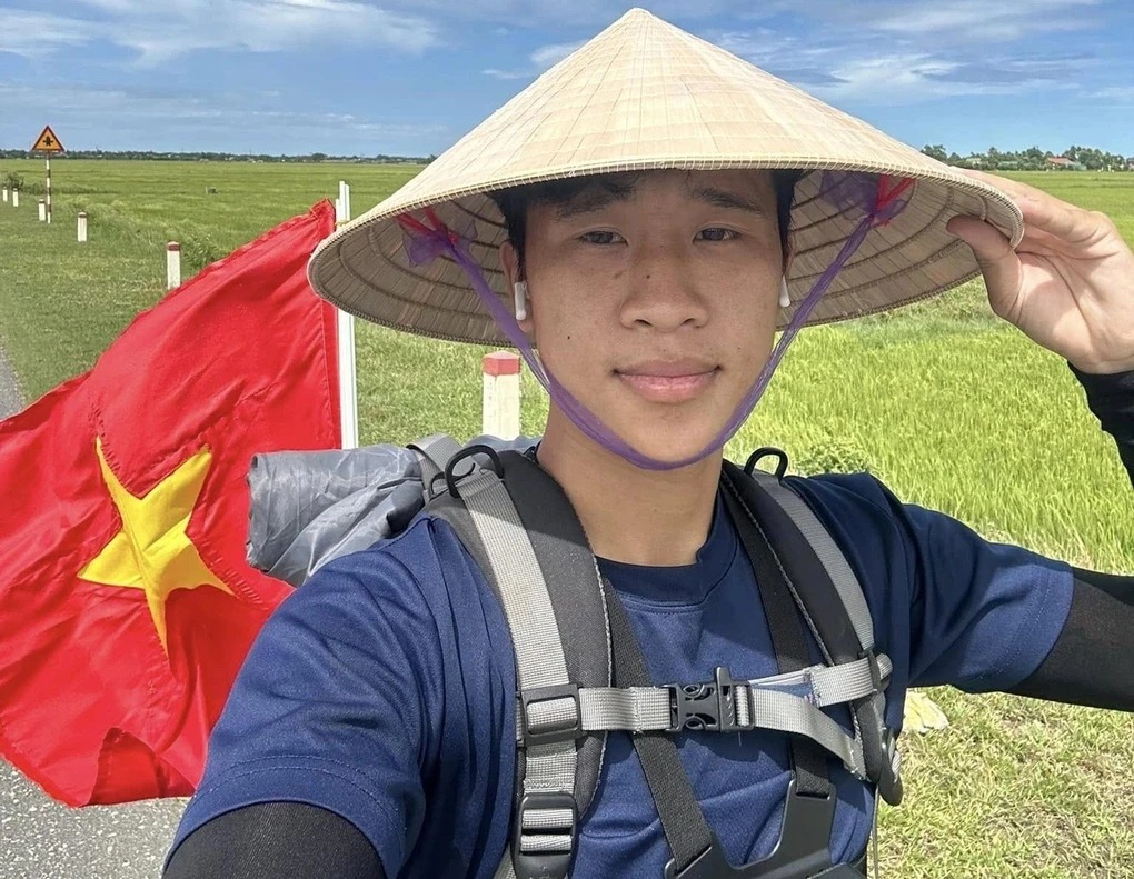 Từ hành trình truyền cảm hứng đến nghi vấn chiếm đoạt tiền từ thiện của Tiktoker “Hà và Việt Nam”