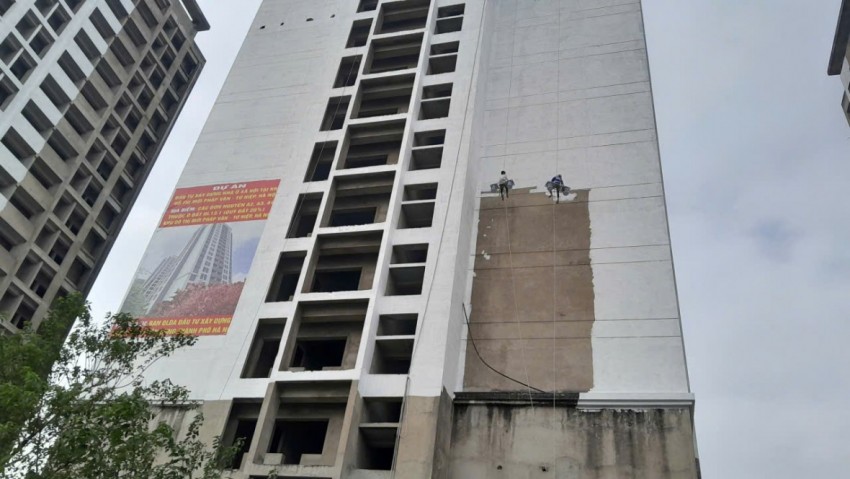 Khu ký túc xá Pháp Vân - Tứ Hiệp bỏ hoang đang 