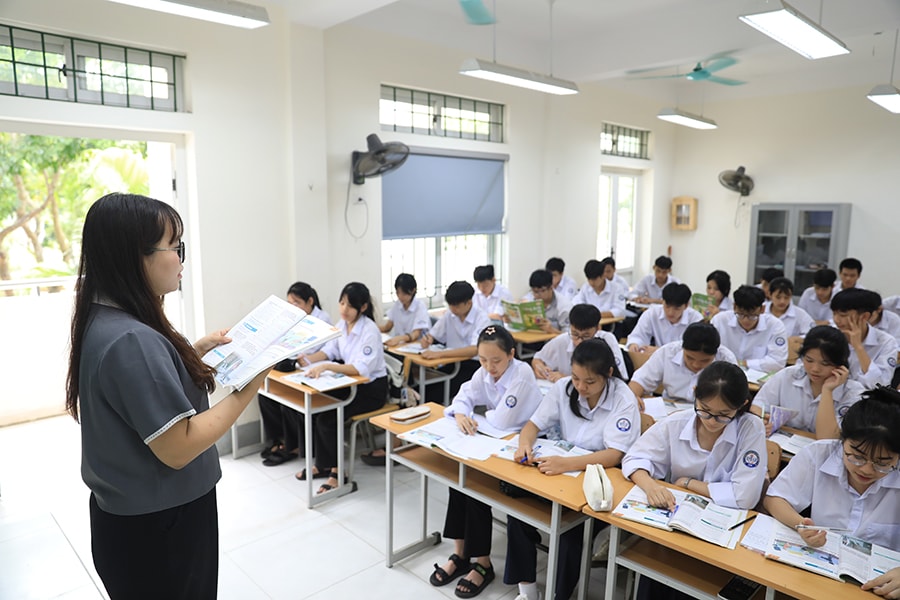 Đưa tiếng Anh thành ngôn ngữ thứ hai trong trường học: Giải pháp nào hiện thực hóa mục tiêu?