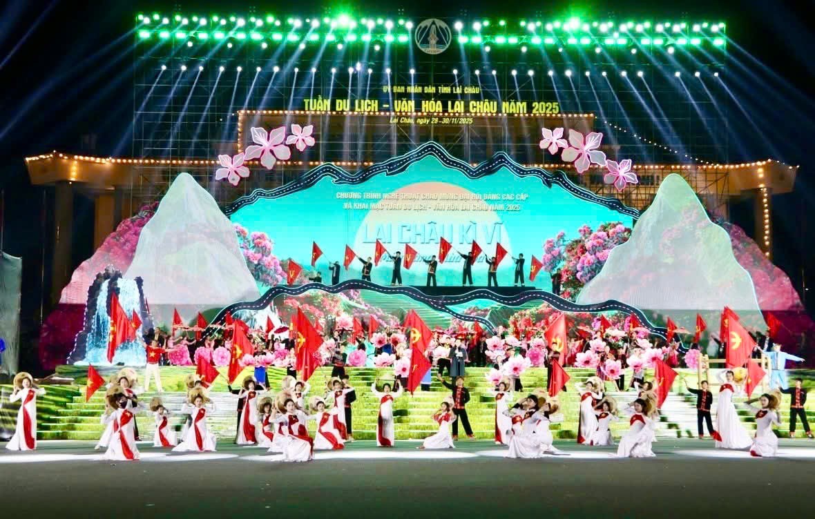Khai mạc Tuần Du lịch – Văn hóa Lai Châu: Rực rỡ sắc màu văn hóa các dân tộc