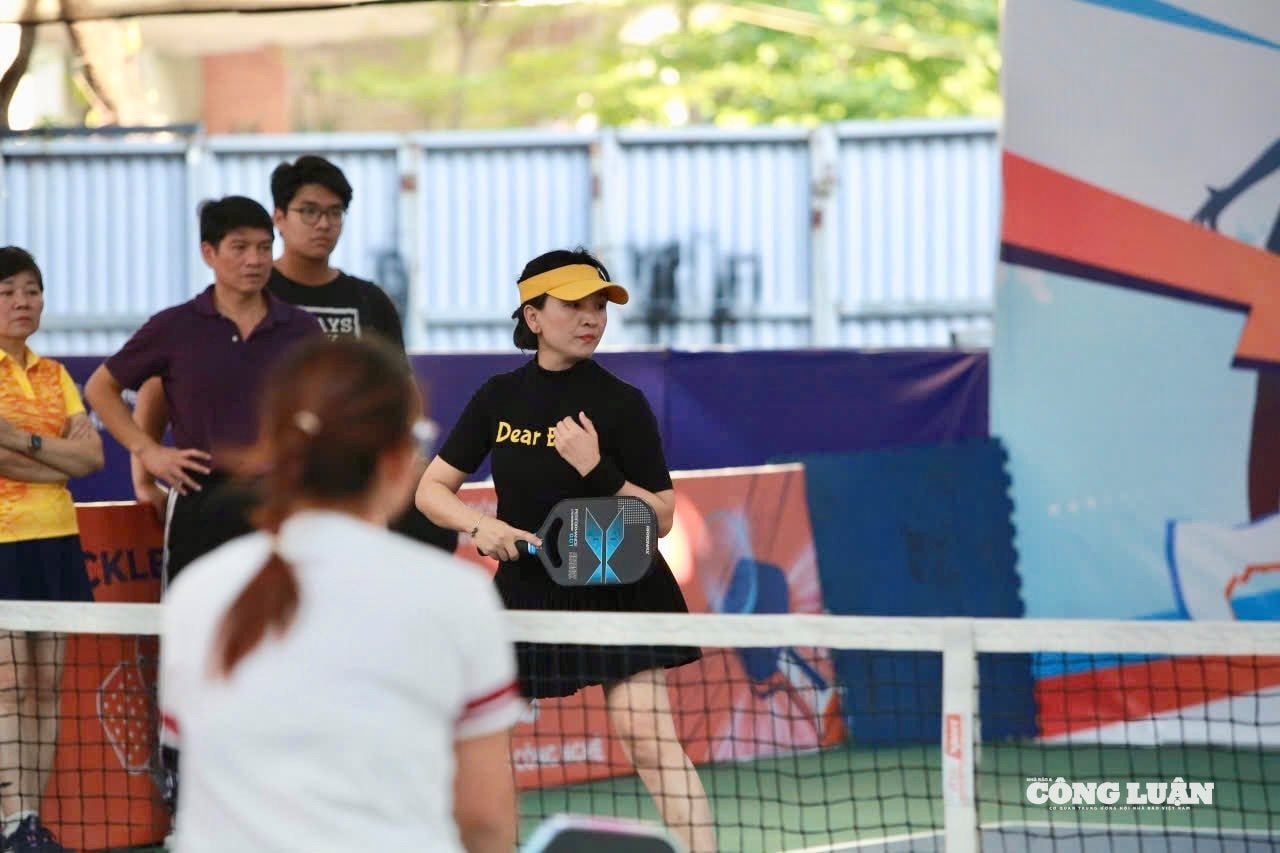 Những 'bóng hồng' tỏa sáng trên sân đấu Pickleball 'Ước Mơ Xanh'