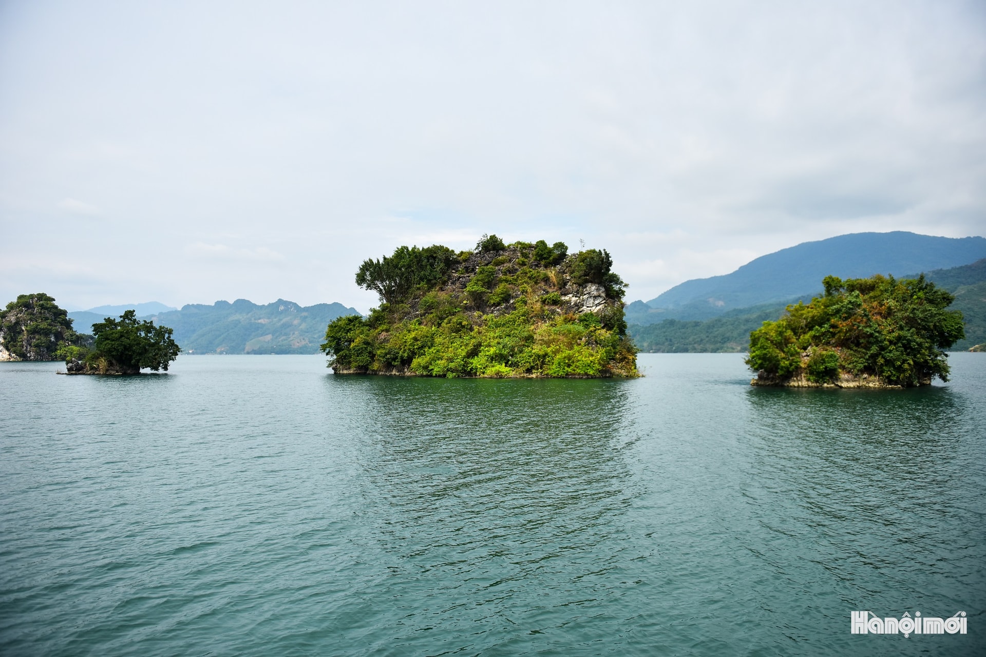 Thác Bờ - Trải nghiệm sông nước, văn hoá và ẩm thực giữa lòng hồ Hòa Bình