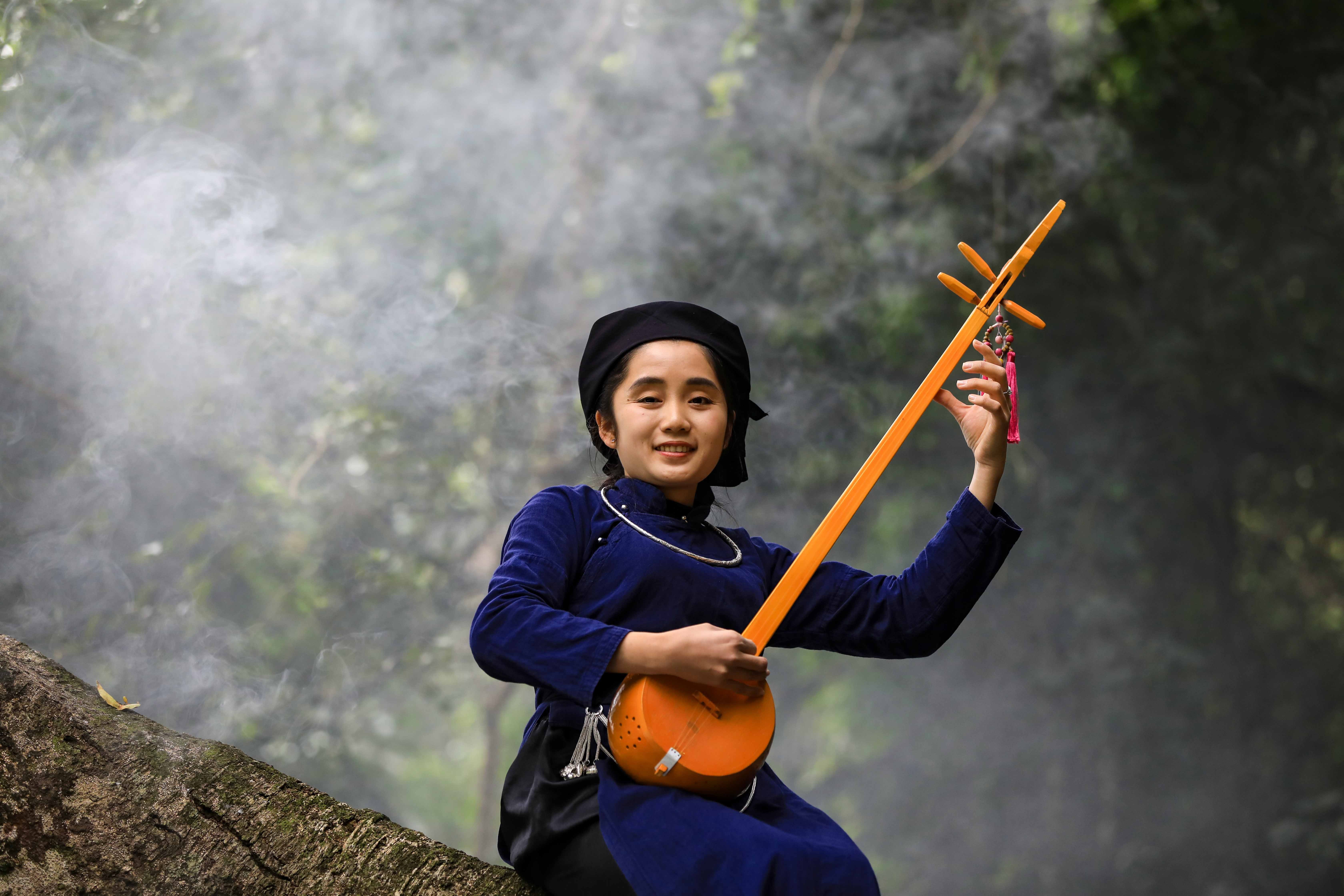 Giữ âm sắc Then là giữ một phần căn cước