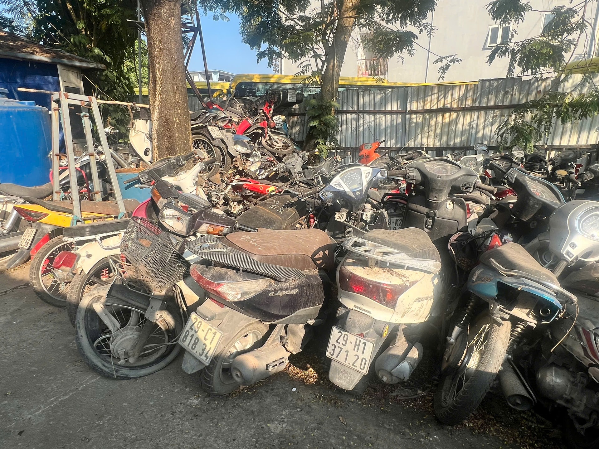 Xử lý phương tiện vi phạm tồn đọng tại các bãi tạm giữ: Cần giải pháp linh hoạt