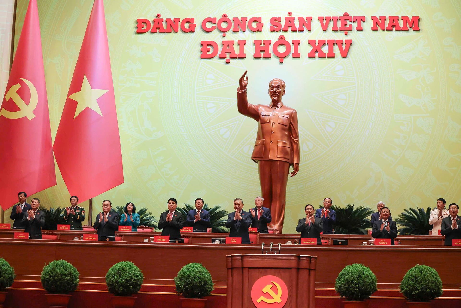 Tiêu chuẩn để trở thành Tổng Bí thư, quy trình 9 bước bầu Bộ Chính trị