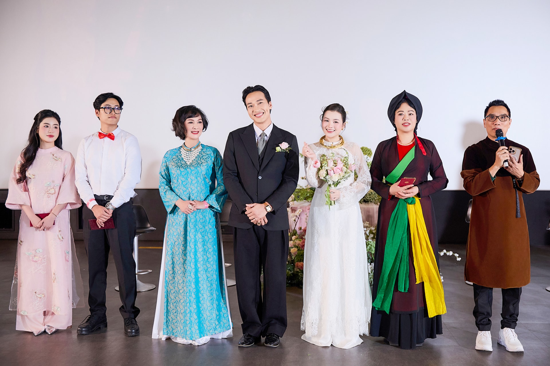 Đưa chất liệu dân gian vào sản phẩm âm nhạc hiện đại